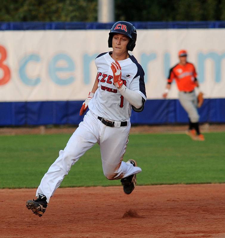 Čeští baseballisté do 18 let podlehli na evropském šampionátu v Ostravě ve středu Nizozemsku 5:11.