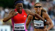 Zlatá tretra, 100 metrů překážky žen, vlevo Tiffany Porter, vpravo Lolo Jones.