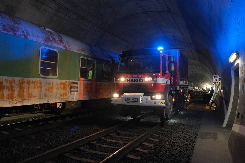 Cvičení v tunelu v Mostech u Jablunkova.