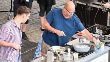 Zdeněk Pohlreich v červnu 2017 zavítal do Ostravy také na první ročník Garden Food Festival, který se konal v Dolní oblasti Vítkovic.