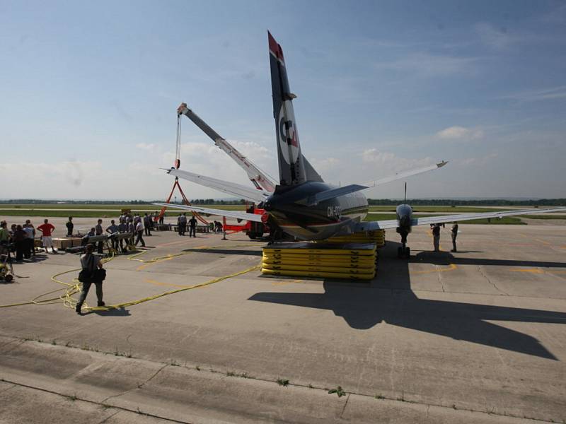Letiště Ostrava v Mošnově má nové pomůcky k vyproštění letadel.