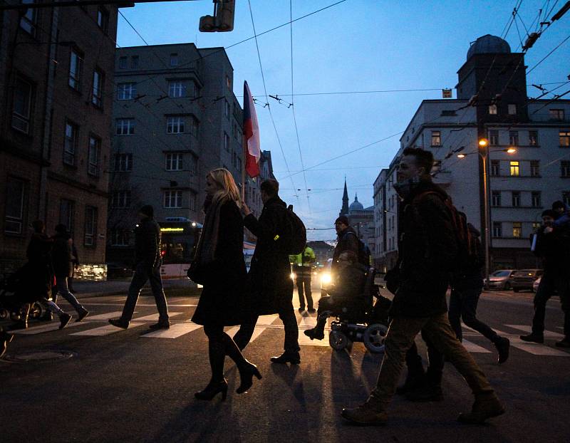 Demonstrace 5. března 2018 v Ostravě proti zvolení Zdeňka Ondráčka (KSČM) do čela parlamentní komise pro dohled nad Generální inspekcí bezpečnostních sborů.