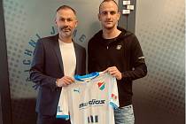 Hráčský agent Radek Matějek a obránce Baníku Ostrava David Lischka.