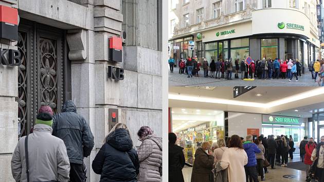 Komerční banka spustila výplatu náhrad klientům Sberbank. Na snímku vlevo je situace z dnešního (středa 9. března) rána, na snímcích vpravo situace před brněnskými pobočkami Sberbank den po vypuknutí války na Ukrajině.