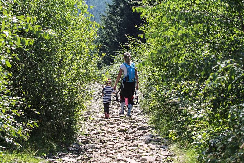 Lysá hora, červenec 2018. Výstup na vrchol Beskyd absolvuje každoročně statisíce turistů.