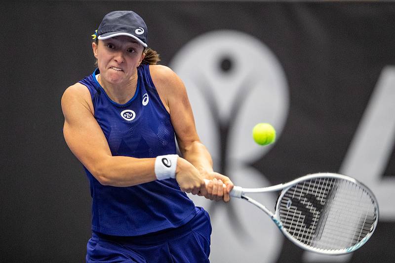 Tenisový turnaj žen WTA Agel Open 2022, 7. října 2022, Ostrava. Iga Swiatek z Polska (na snímku) a Catherine MCnally z USA.