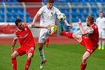 22. kolo Fortuna národní ligy:  Baník Ostrava – Pardubice 1:1 - zleva Martin Šejvl, Jakubov Alexander, Jiří Piroch