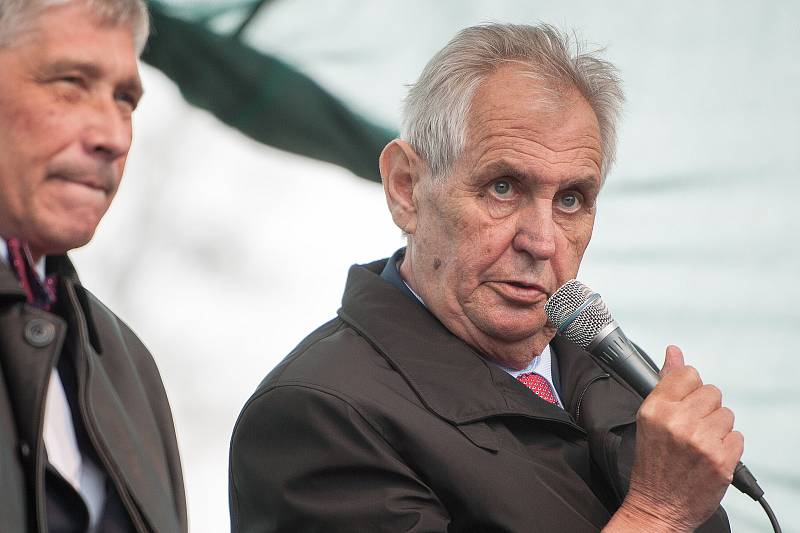 Prezident Miloš Zeman na návštěvě obce Jakartovice, 15. května 2018.