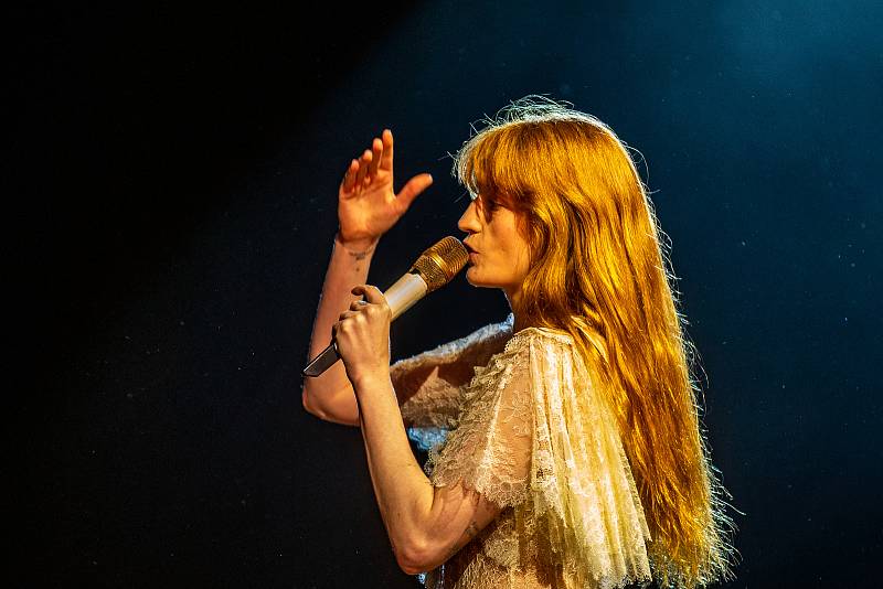 Hudební festival Colours of Ostrava 2019 v Dolní oblasti Vítkovice, 17. července 2019 v Ostravě. Na snímku Florence + The Machine.