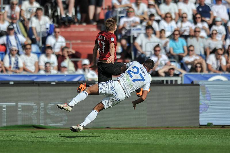 Utkání 26. kola první fotbalové ligy: Baník Ostrava - Sparta Praha, 28. dubna 2018 v Ostravě.  Na snímku Frýdek Martin a Milan Baroš.