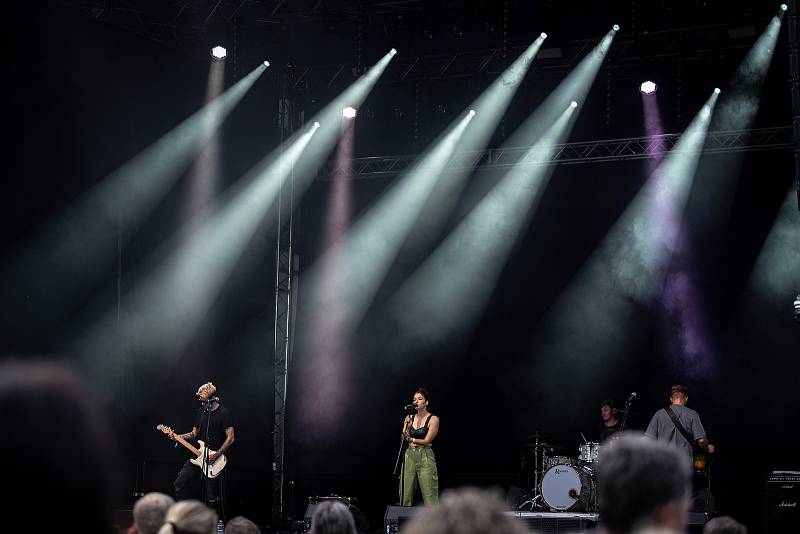 Festival Štěrkovna Open Music 2021 se mimořádně uskutečnil v hornickém muzeu Landek Park, 31. července 2021 v Ostravě. Jiří Krhut (na snímku) & Štěpán Kozub.