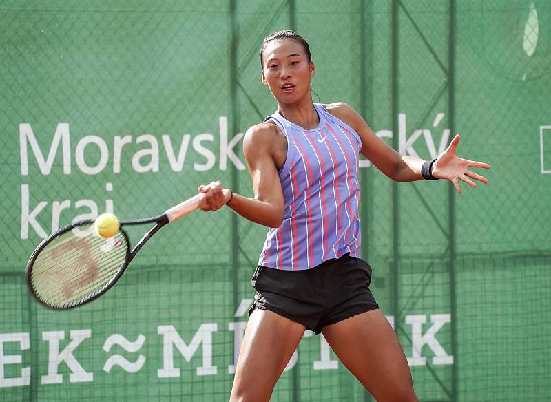 Sedmnáctiletá čínská tenistka Čeng Čchin-wen vyhrála v neděli 20. září turnaj Frýdek-Místek Open Cup s dotací 25 tisíc dolarů. Foto: Frýdek-Místek Open Cup/Pavel Sonnek