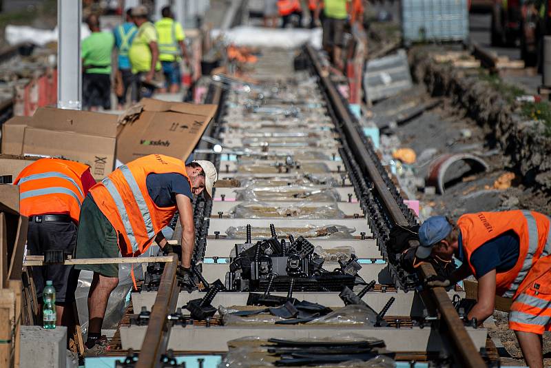 Modernizace tramvajové trati v Opavské ulici, 10. srpna 2022, Ostrava-Poruba.