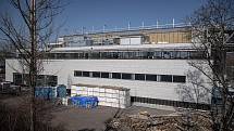 Na Černé louce pokračuje stavba kampusu Ostravské university, 21. března 2022 v Ostravě.