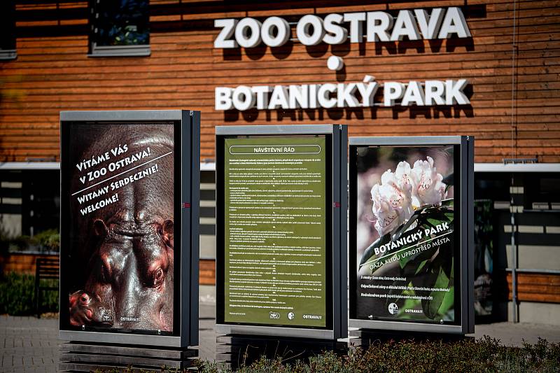 Vstupní budova do ZOO Ostrava, 27. dubna 2020 v Ostravě.