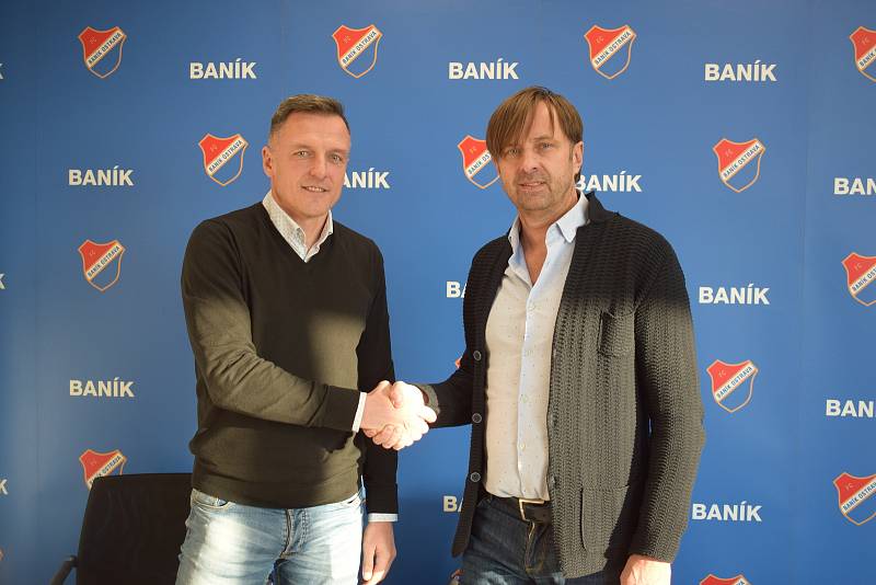 Nový trenér fotbalistů Baníku Ostrava Luboš Kozel (vlevo) a šéf klubu Václav Brabec. Foto: www.fcb.cz