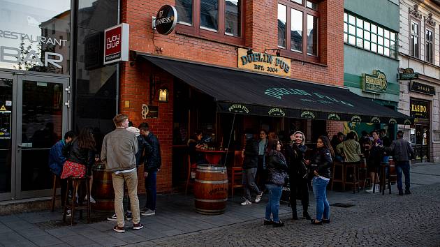 Ostravská ulice Stodolní 29. května po uvolnění opatření proti šíření koronaviru.