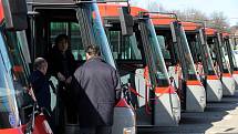 Veolia Transport Morava zařadil do provozu čtrnáct nových autobusů značky SOR, třetí a závěrečnou dodávku v rámci projektu Renovace vozového parku pro příměstskou hromadnou dopravu.