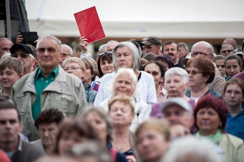 Ve středu 6. září přijel, v rámci páté oficiální návštěvy Moravskoslezského kraje, prezident Miloš Zeman také do Nového Jičína.