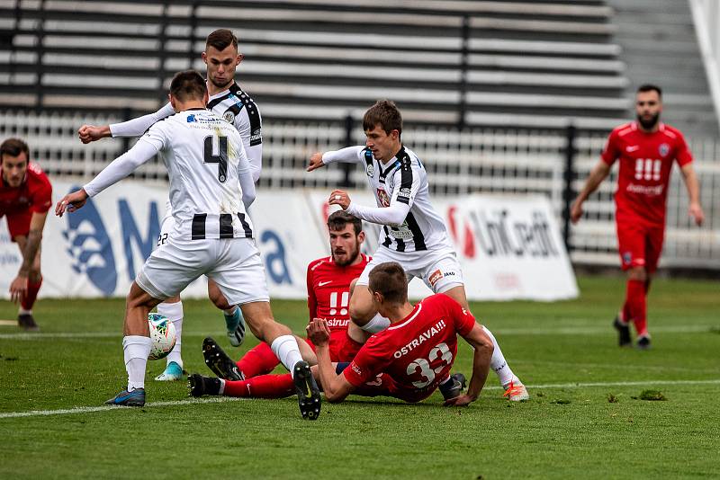 Fotbal fotbalová národní liga FC Votroci Hradec Králové  vs. MFK Vítkovice