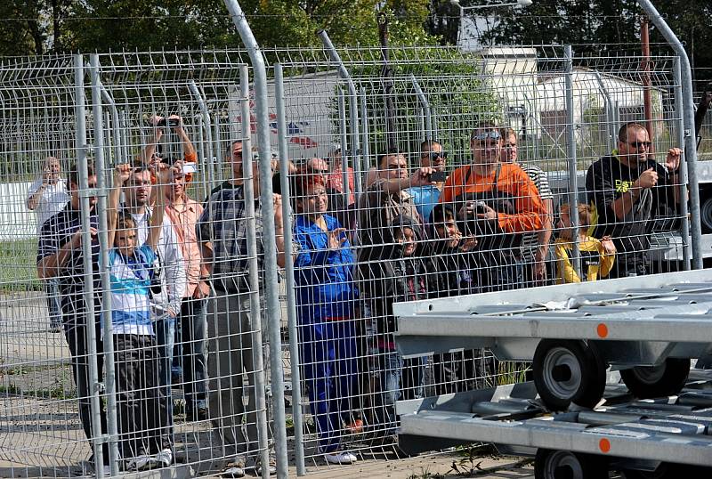 Dva legendární bombardéry B 52 přistály v úterý na Letišti Leoše Janáčka Ostrava. Obří stroje patří mezi největší atrakce letošního ročníku akce Dny NATO.