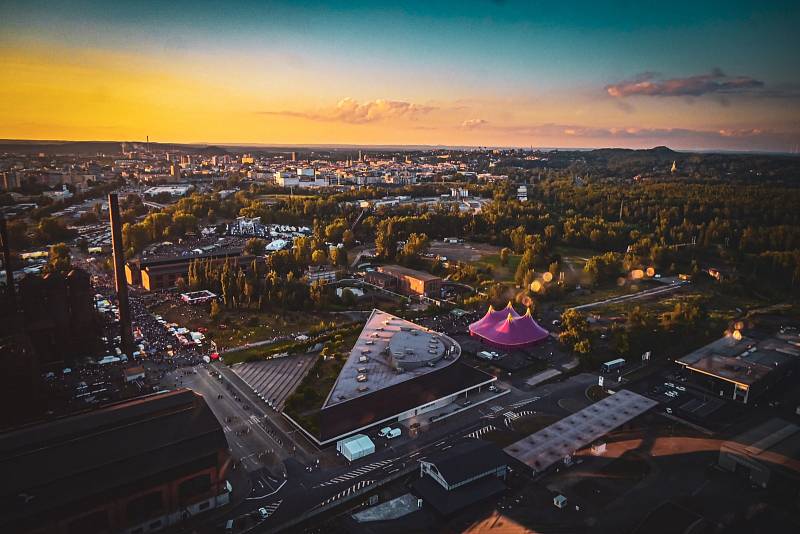 Beats for Love 2022, den druhý, letecké záběry, Ostrava 2. července 2022.