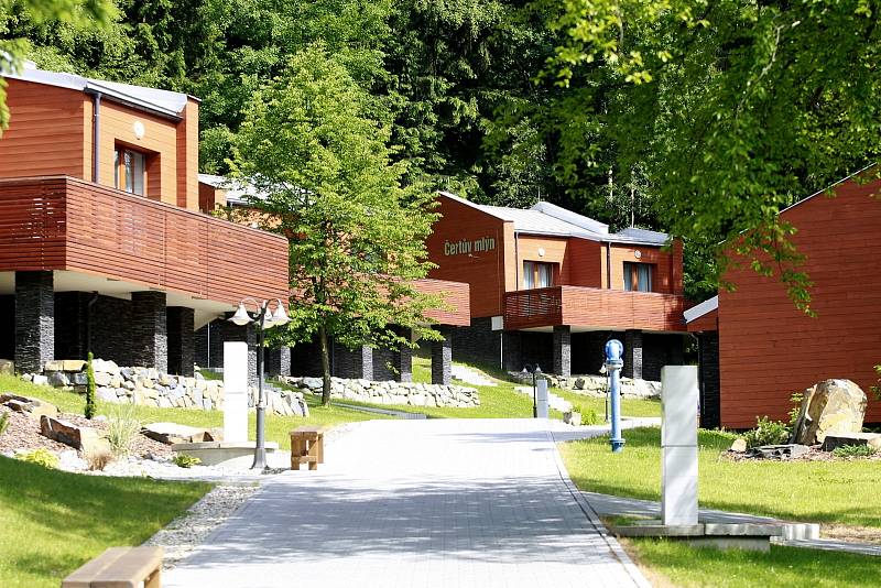 Archivní snímek areálu horského hotelu Čeladenka na Čeladné, léto 2015.