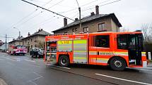 Škodu za dvě stě tisíc korun způsobil požár, který ve čtvrtek ráno zachvátil vozidlo BMW X5 zaparkované v Heřmanické ulici ve Slezské Ostravě.