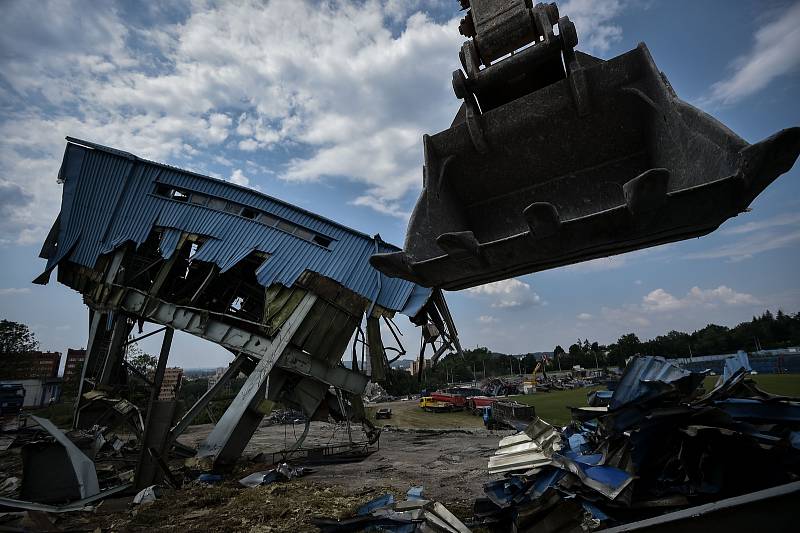 Demolice stadionu Bazaly, 23. července 2018 v Ostravě.