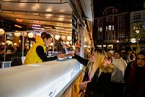 Restaurace Pizza Coloseum na Masarykově náměstí v Ostravě otevřela originální Punč bar na terase, listopad 2023.