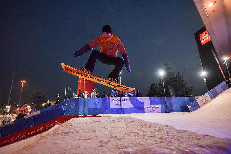 Olympijský festival u Ostravar Arény, 15. února 2018 v Ostravě. Snowboard.