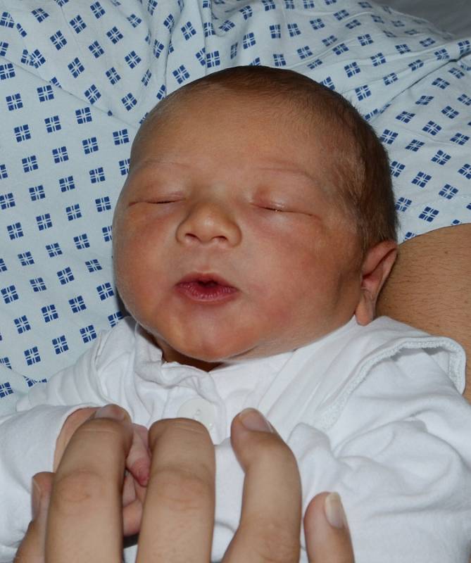 Jaromír Mládenka, 24. 9. 2017, 52 cm, 3740 g, Studénka. Fakultní nemocnice Ostrava. 