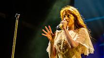 Hudební festival Colours of Ostrava 2019 v Dolní oblasti Vítkovice, 17. července 2019 v Ostravě. na snímku Florence + The Machine.