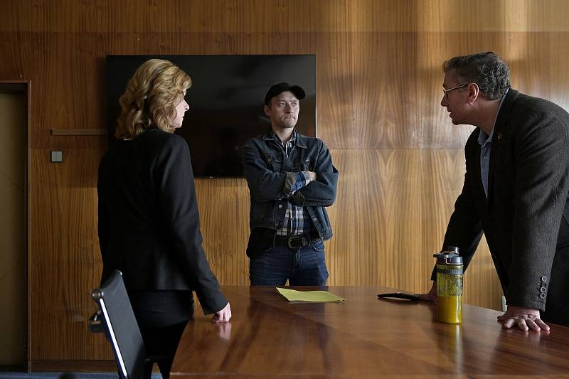Petr Panzenberger při natáčení čtvrté epizody krimi seriálu z Ostravy Stíny v mlze.