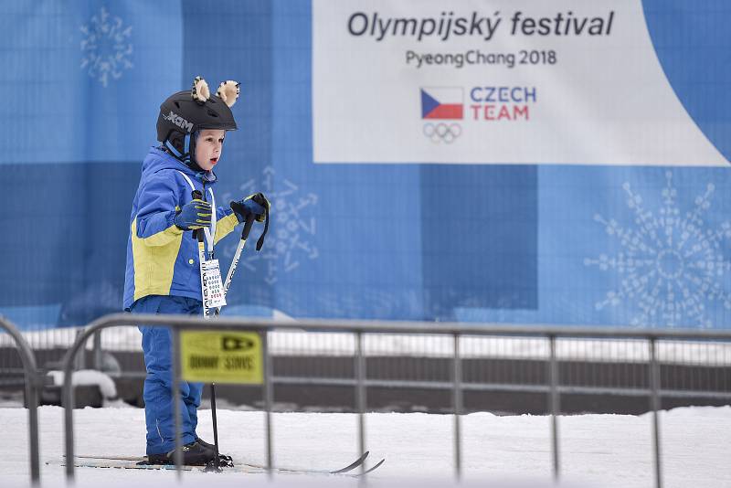 Olympijský festival u Ostravar Arény, 12. února 2018 v Ostravě. Běžky.