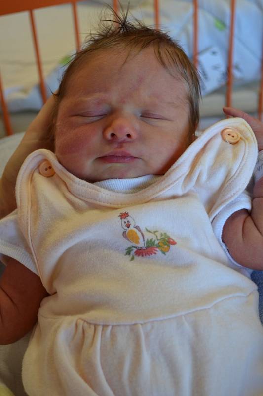 KAROLÍNA MEKINOVÁ 5. 8. 2016, 3000 g, 48 cm, Vratimov