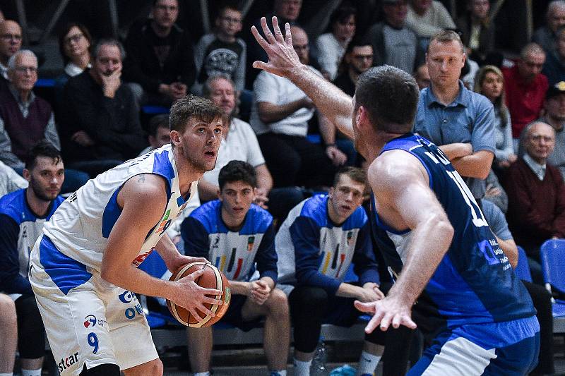 BASKETBAL: NH Ostrava – Kolín, 21. prosince 2019.