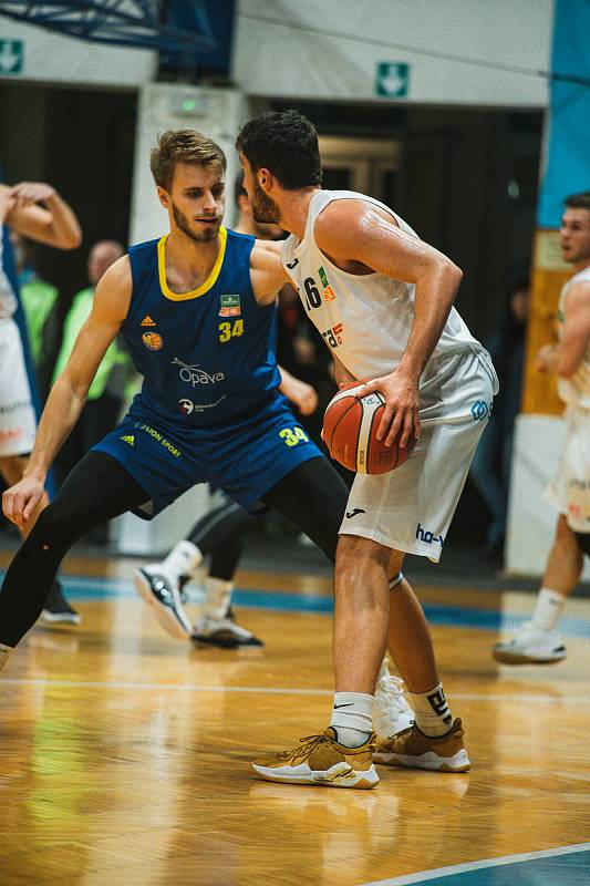 NH Ostrava - BK Opava (11. kolo ligy, úterý 2. 11. 2021).