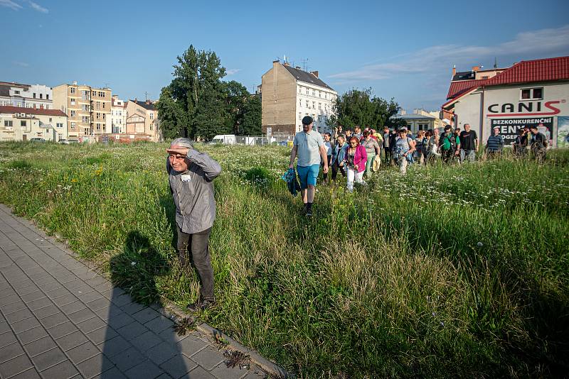 Ivan Motýl - Vycházka - Ostravský Bronx.