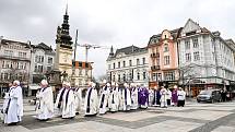 Zádušní mše se zemřelým Františkem Václavem Lobkowiczem v katedrále Božského Spasitele v Ostravě proběhla 26. února 2022.