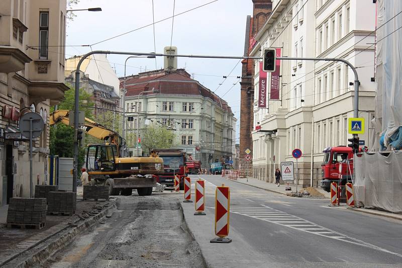 Rekonstrukce Českobratrské, květen 2017.