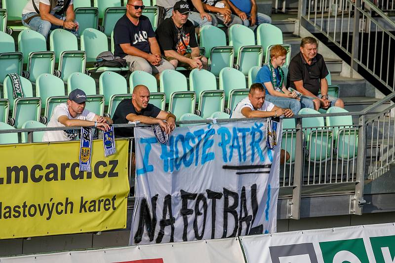 Utkání 1. kola fotbalové Fortuna ligy: MFK Karviná - FC Baník Ostrava, 23. srpna 2020 v Karviné. Fanoušci.