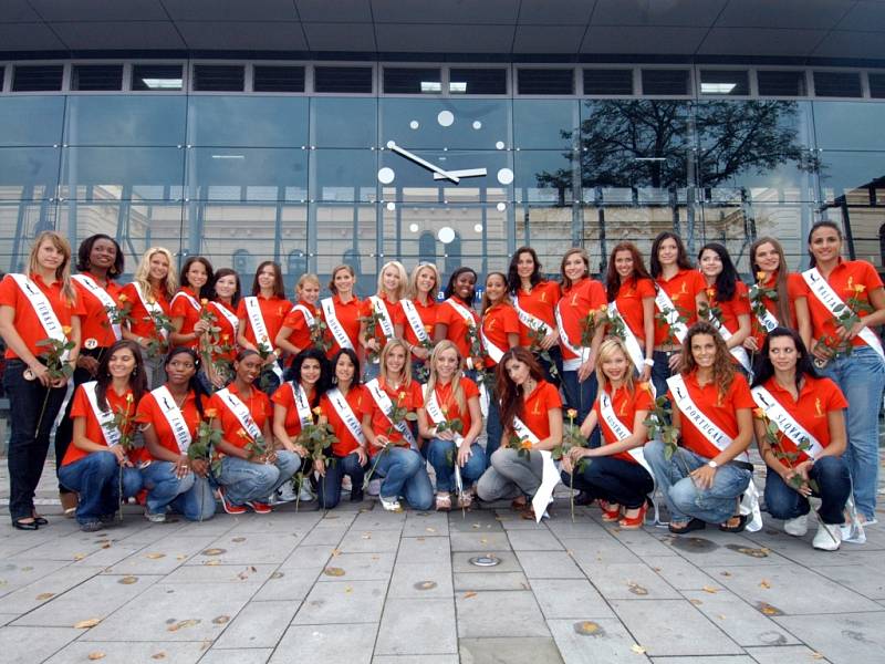 Finalistky soutěže Miss Europe & World – Junior Open 2007