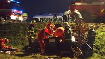 Dopravní nehoda autobusu a osobního automobilu Citroen Saxo u Kopřivnice 