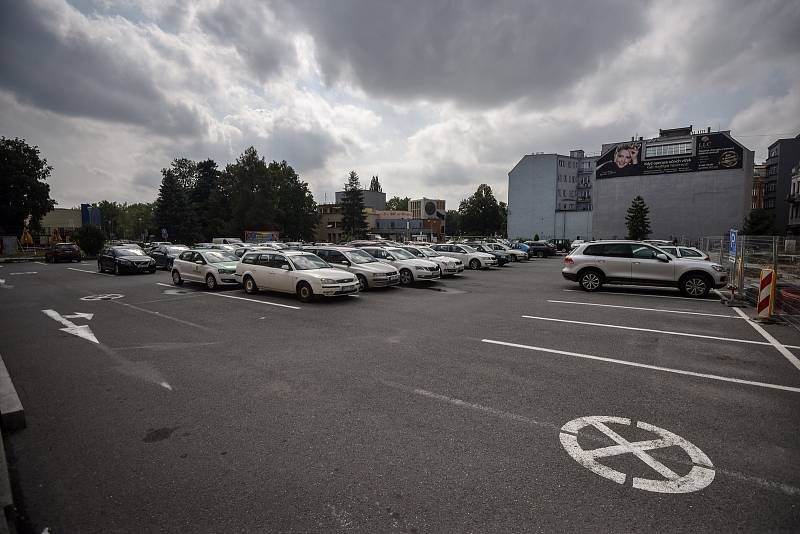 Parkování v Ostravě. Ilustrační foto.