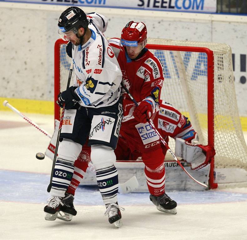 18. kolo extraligy: HC Vítkovice Steel - HC Oceláři Třinec 7:0