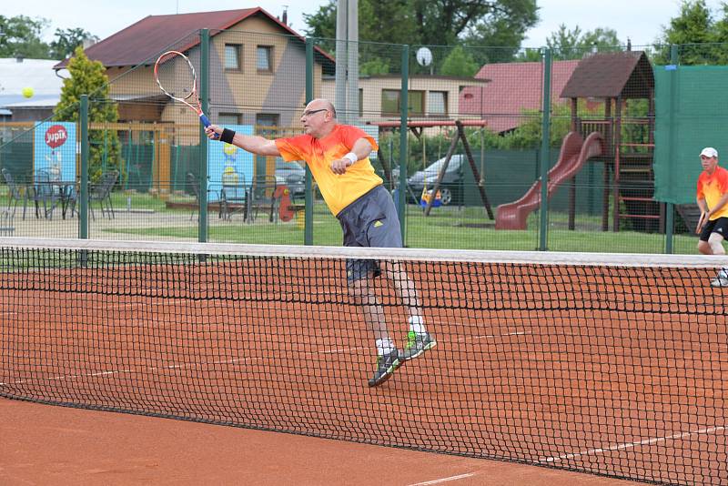 Tenis Centrum Opava hostilo v sobotu už 23. ročník oblíbeného tenisového turnaje Manager Cup ve čtyřhře. Foto: Aleš Krecl