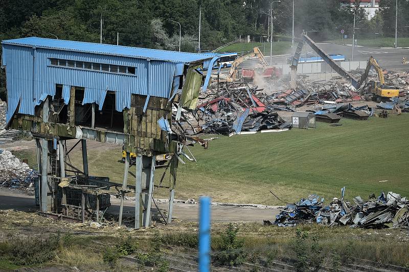 Demolice stadionu Bazaly, 23. července 2018 v Ostravě.