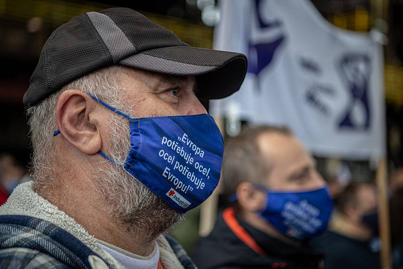 Demonstrace za obranu evropského ocelářského průmyslu v Dolní oblasti Vítkovic, 1. října 2020 v Ostravě.