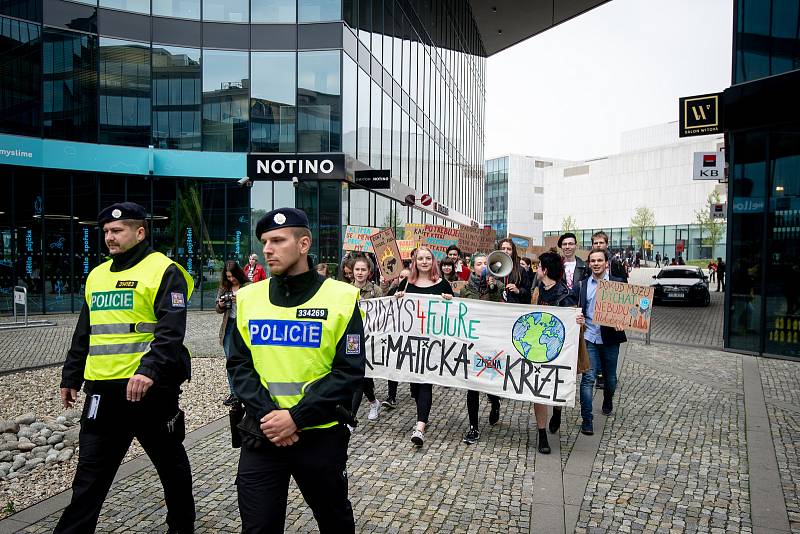 Protestní akce za lepší ochranu klimatu a snižování emisí v Ostravě, 3. května 2019.